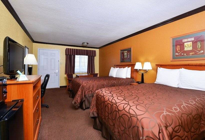 בית מלון כפרי Xecutive Inn And Suites