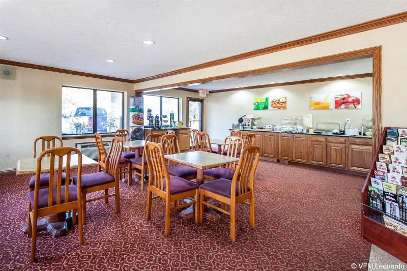 Отель Americas Best Value Inn Grayson