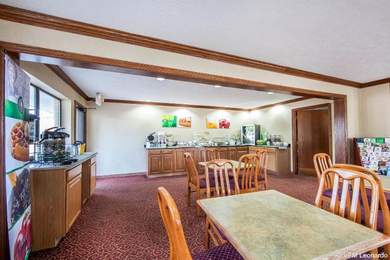 Отель Americas Best Value Inn Grayson