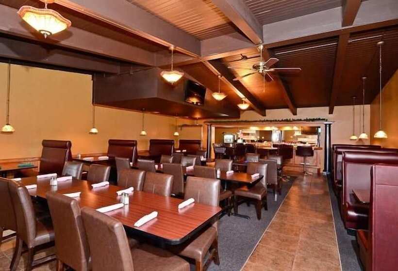 فندق Americas Best Value Inn Iola