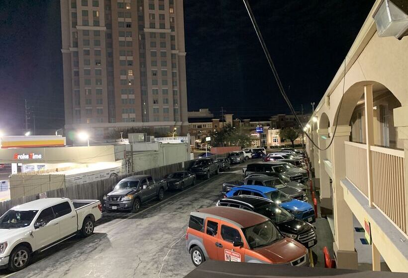 בית מלון כפרי Americas Best Value Inn Near Nrg Park/medical Center