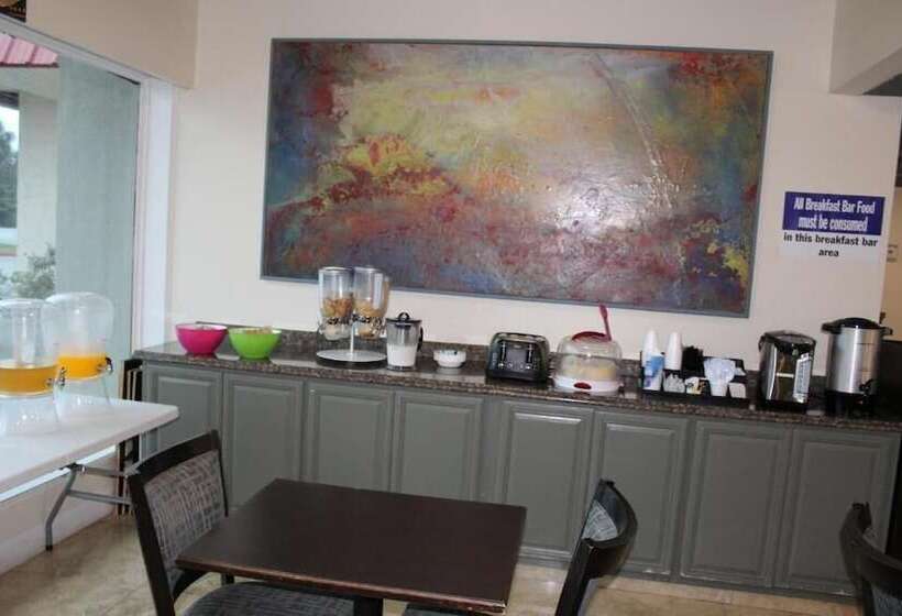 فندق Araamda Inn