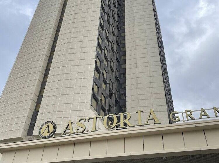 ホテル Astoria Grand