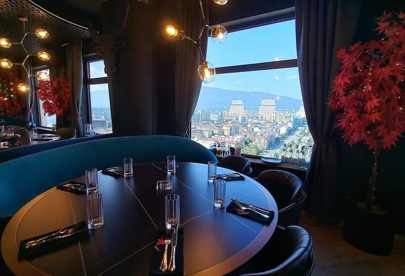 ホテル Astoria Grand