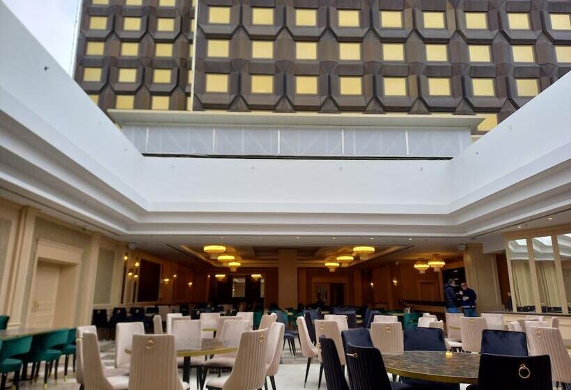 ホテル Astoria Grand