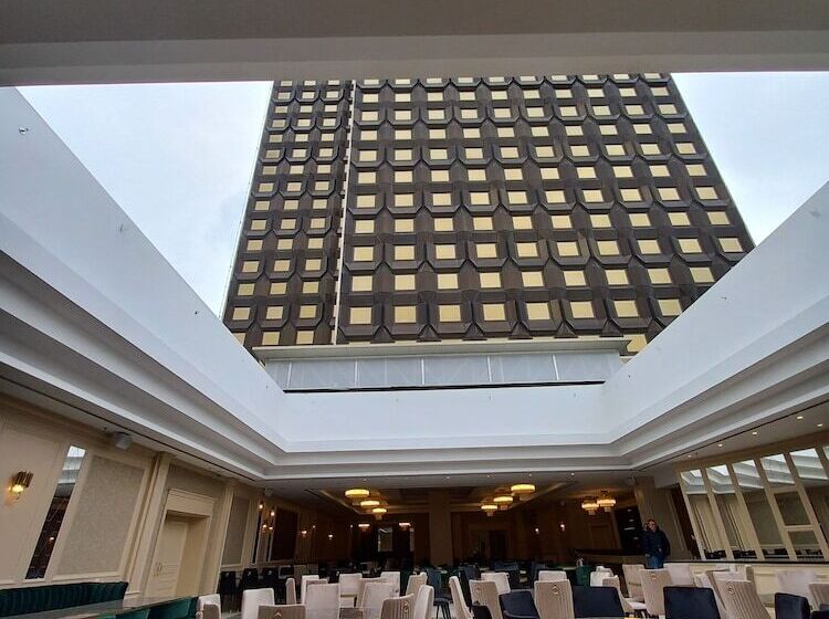 ホテル Astoria Grand