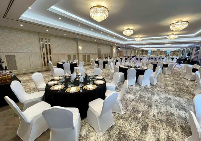 ホテル Astoria Grand