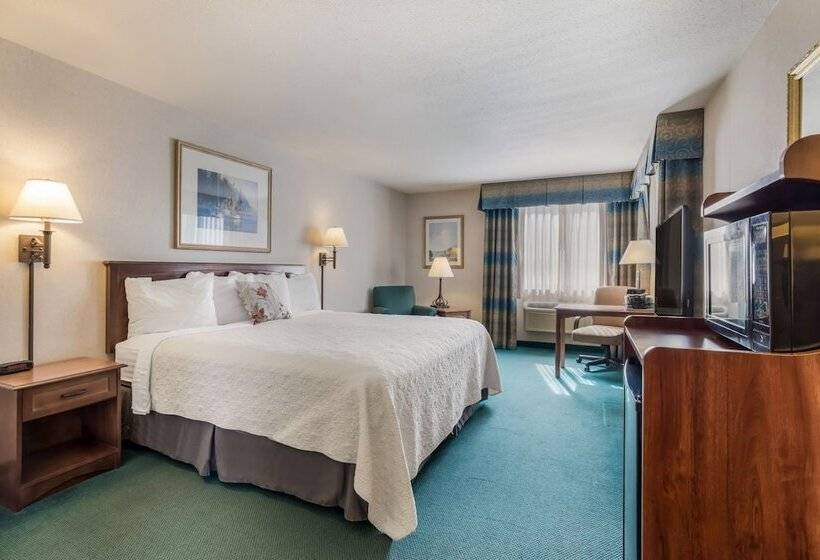 בית מלון כפרי Baraga Lakeside Inn