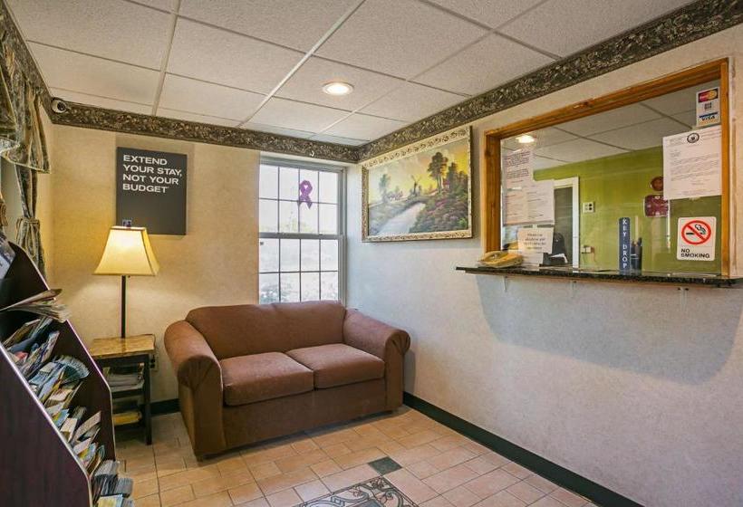 בית מלון כפרי Bay Side Inn & Suites