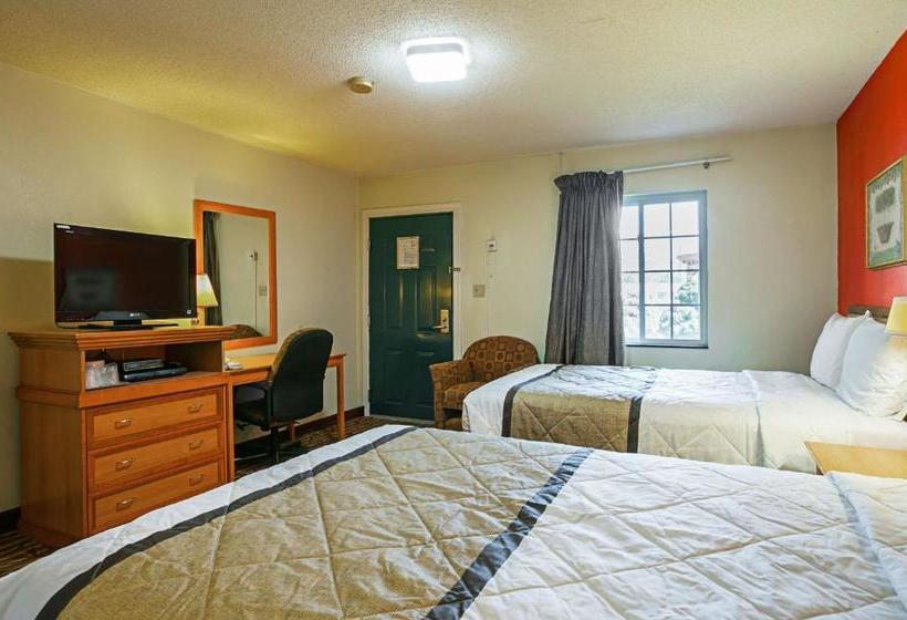 בית מלון כפרי Bay Side Inn & Suites