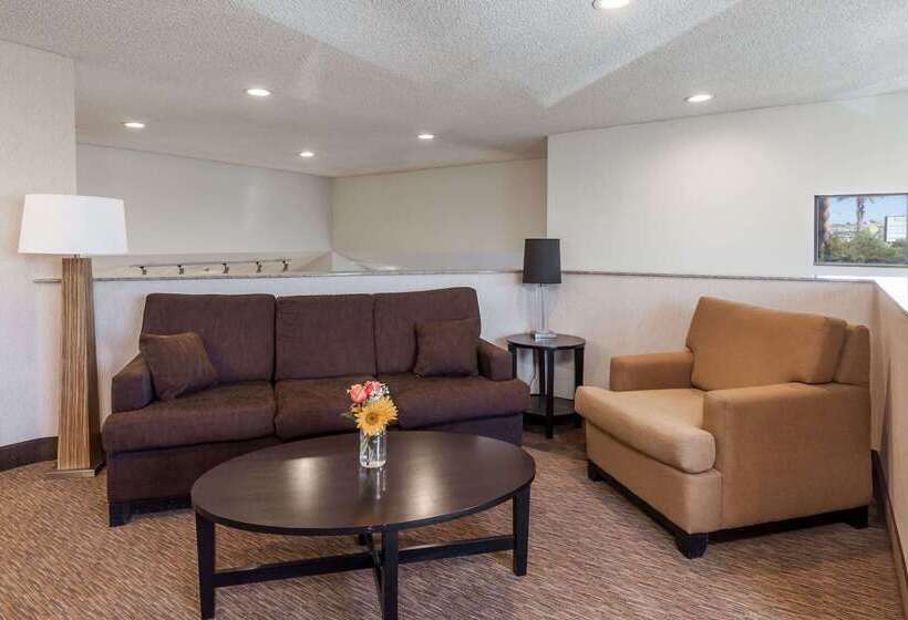 فندق Baymont By Wyndham Barstow Historic Route 66