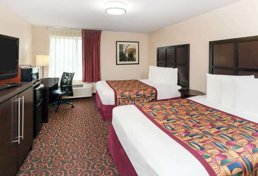 هتل Baymont By Wyndham Chicago/calumet City