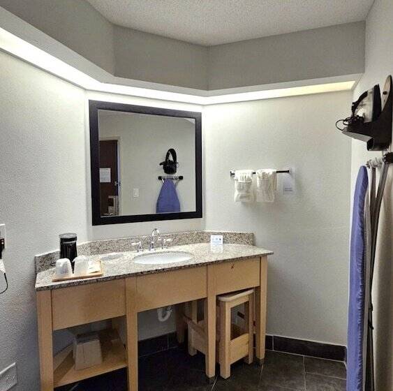 هتل Baymont By Wyndham Chicago/calumet City