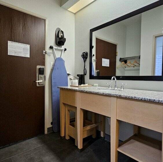 هتل Baymont By Wyndham Chicago/calumet City