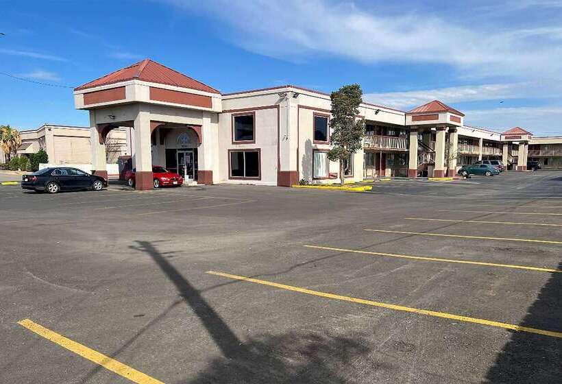 ホテル Baymont By Wyndham Odessa University Area