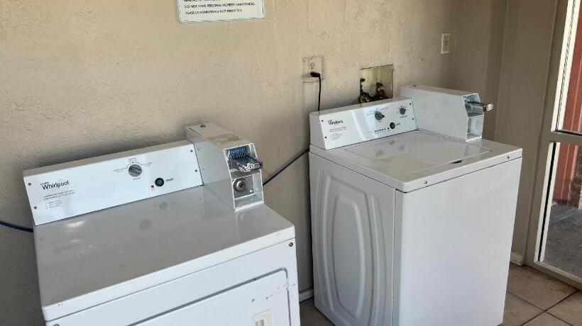 ホテル Baymont By Wyndham Odessa University Area