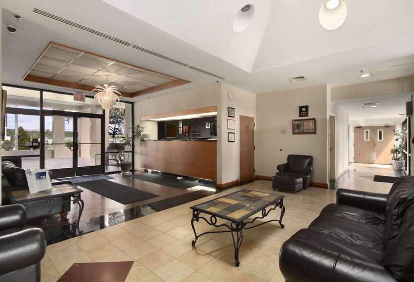 فندق Comfort Inn & Suites