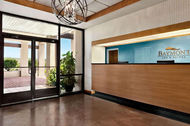 فندق Comfort Inn & Suites