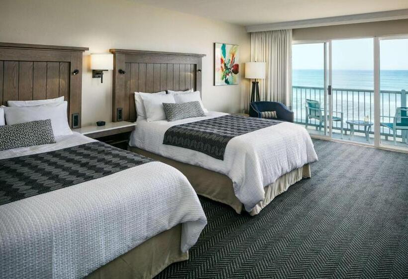 فندق Beachfront Inn