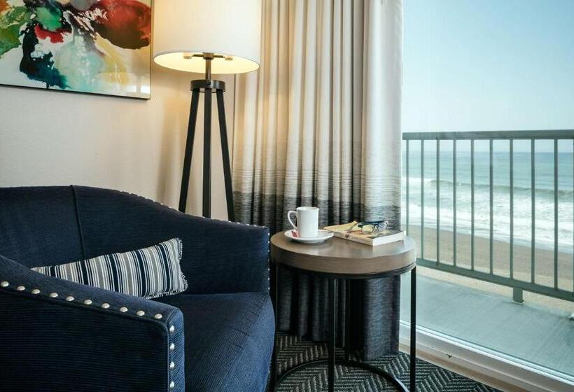 فندق Beachfront Inn