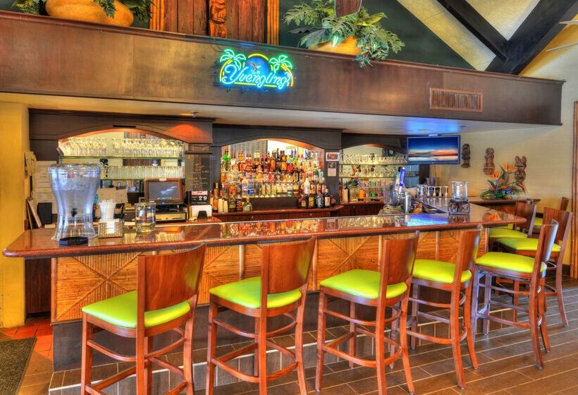 فندق Best Western Aku Tiki Inn