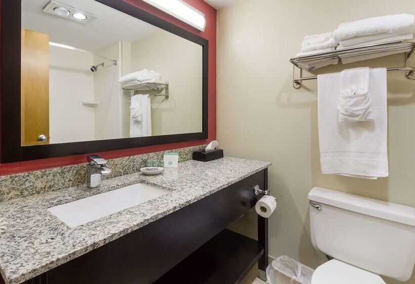 فندق Best Western Braddock Inn