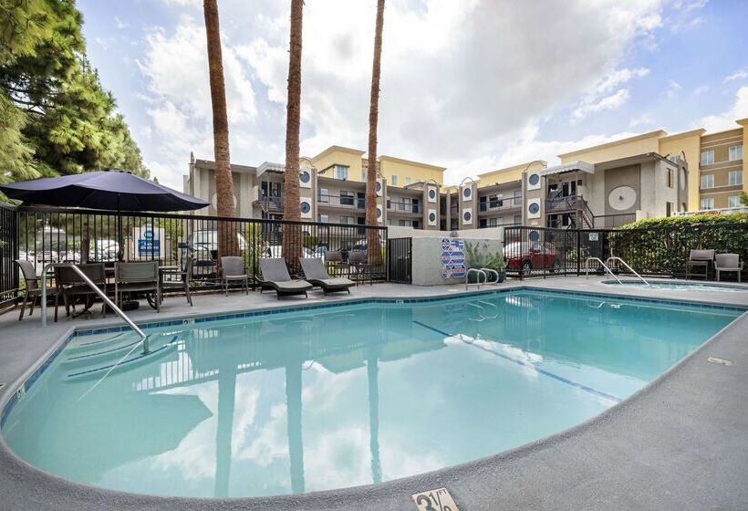 Best Western Courtesy Inn Hotel   Anaheim Resort At The Park