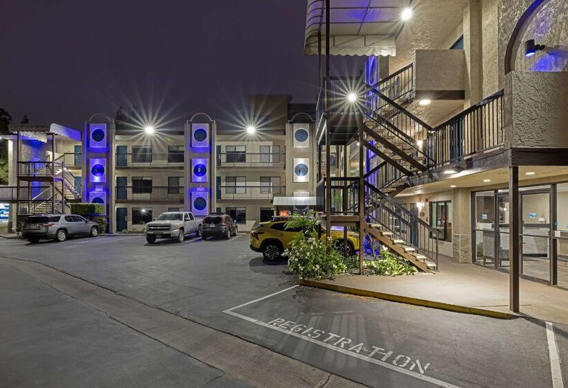 Best Western Courtesy Inn Hotel   Anaheim Resort At The Park