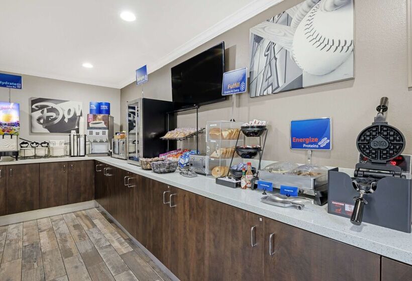 Best Western Courtesy Inn Hotel   Anaheim Resort At The Park