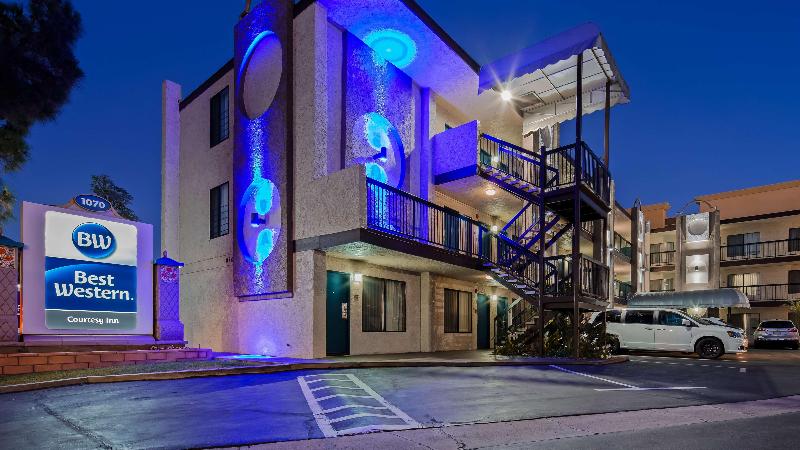 Best Western Courtesy Inn Hotel   Anaheim Resort At The Park