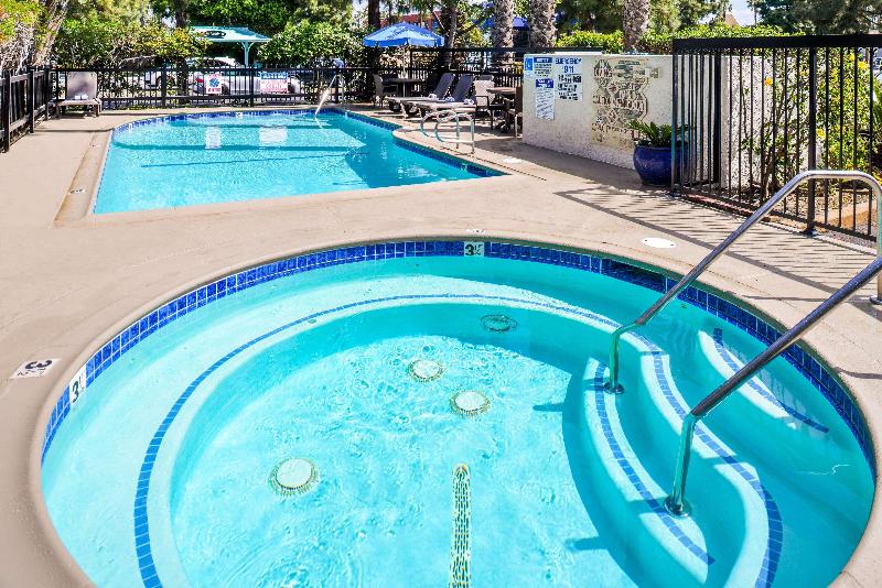 Best Western Courtesy Inn Hotel   Anaheim Resort At The Park