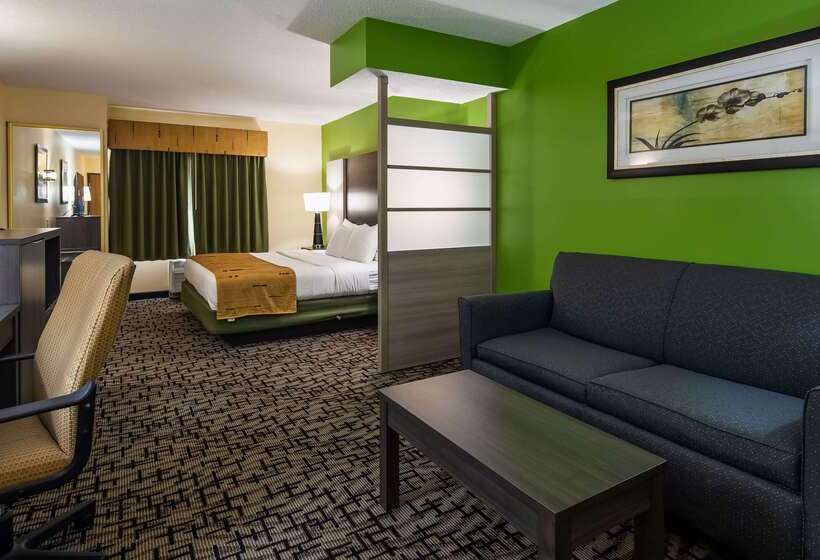 فندق Best Western Crown Inn & Suites   Batavia