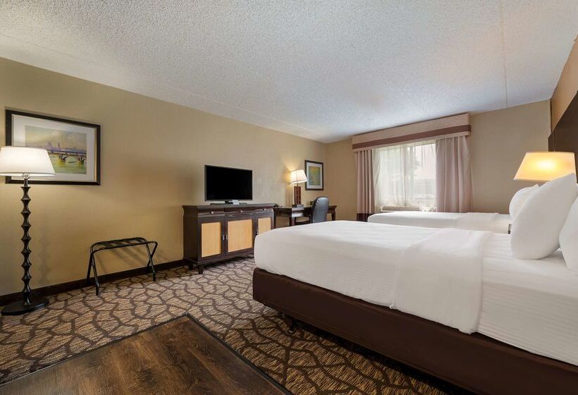 호텔 Best Western Detroit Livonia