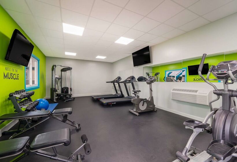 בית מלון כפרי Best Western Detroit Livonia