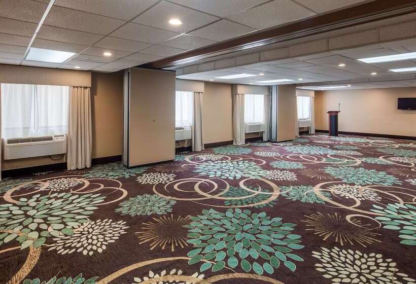 호텔 Best Western Detroit Livonia