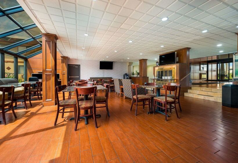 호텔 Best Western Detroit Livonia