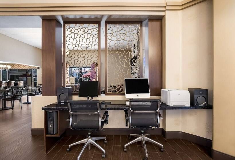 Отель Best Western Escondido