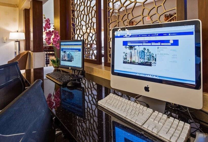 Отель Best Western Escondido