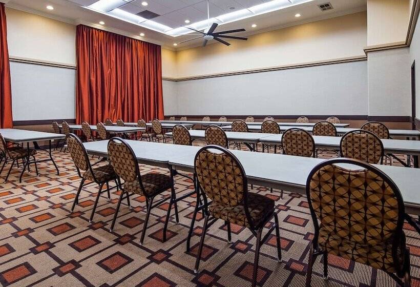 Отель Best Western Escondido