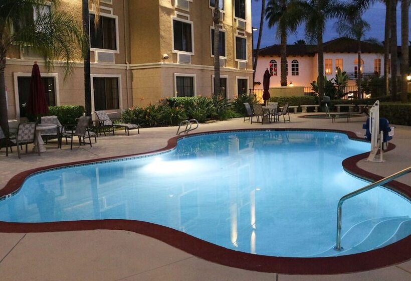 Отель Best Western Escondido