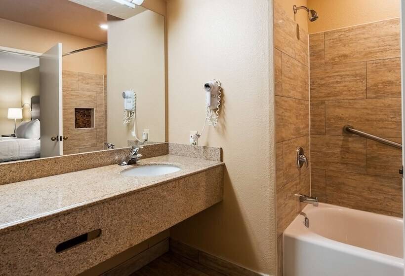 Отель Best Western Escondido