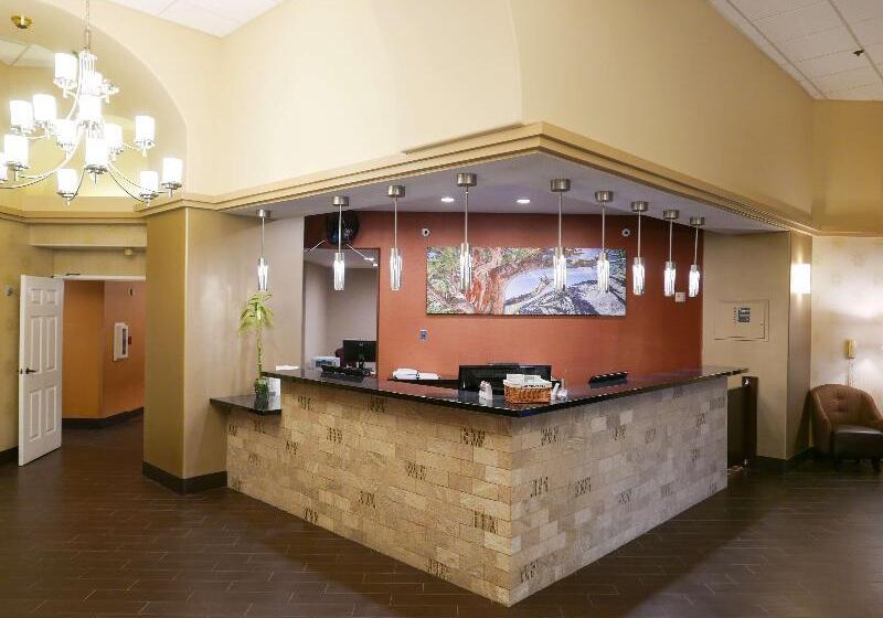 Отель Best Western Escondido