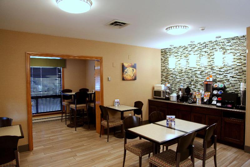 فندق Best Western Falcon Plaza   Bowling Green