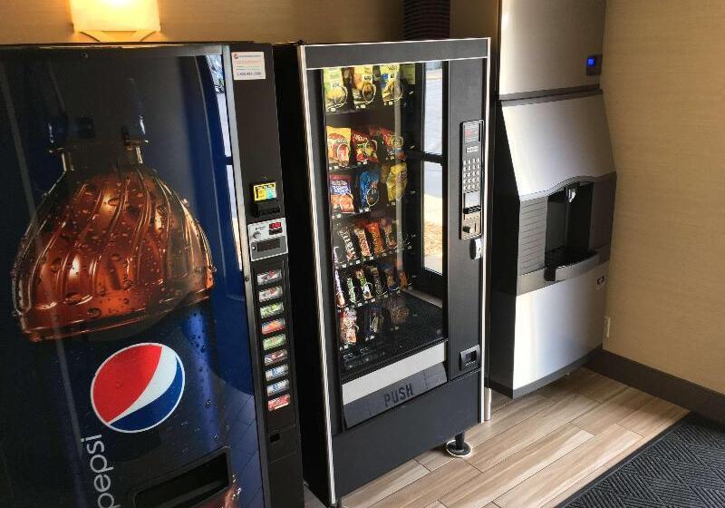 فندق Best Western Falcon Plaza   Bowling Green