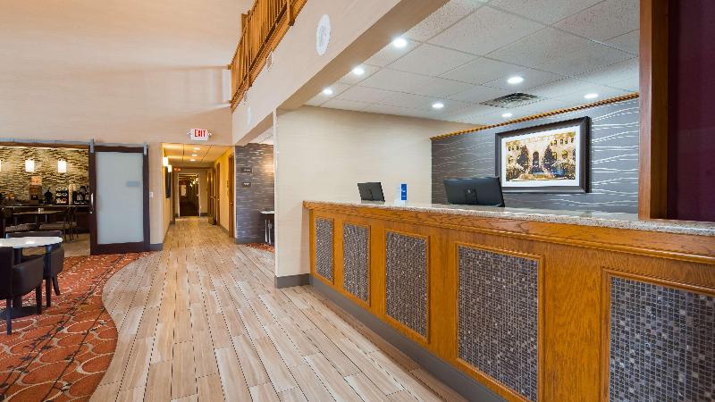 فندق Best Western Falcon Plaza   Bowling Green