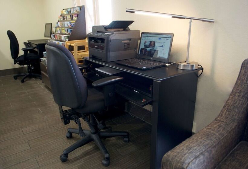 בית מלון כפרי Best Western Green Tree Inn