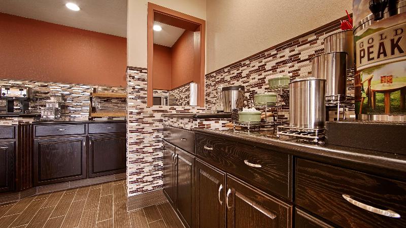 בית מלון כפרי Best Western Green Tree Inn