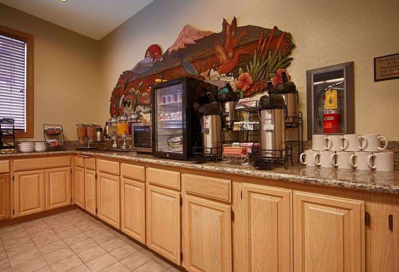Отель Best Western Inn At The Rogue
