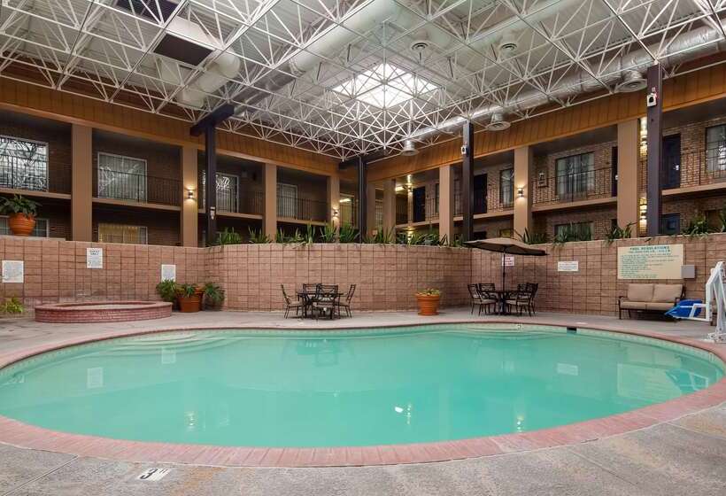 Отель Best Western Of Alexandria Inn & Suites & Conference Center