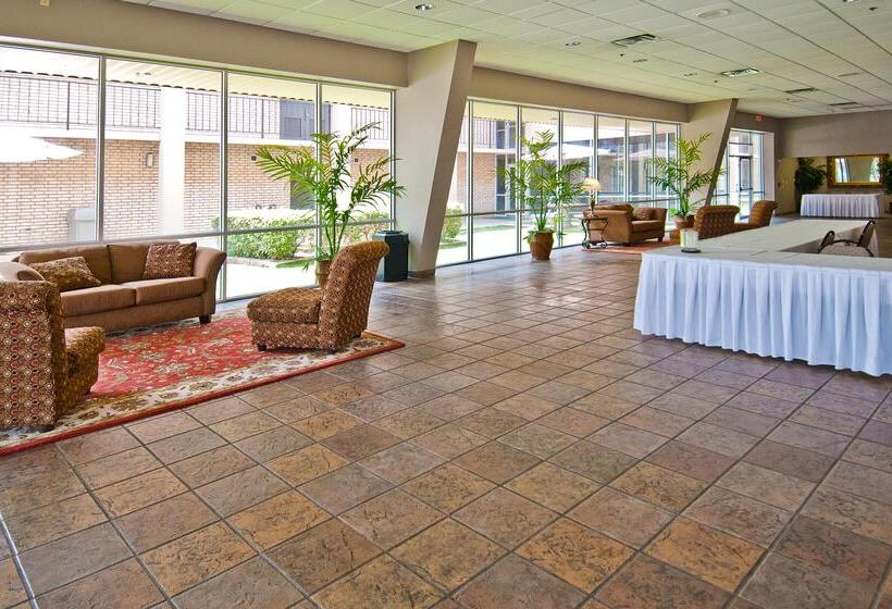 Отель Best Western Of Alexandria Inn & Suites & Conference Center